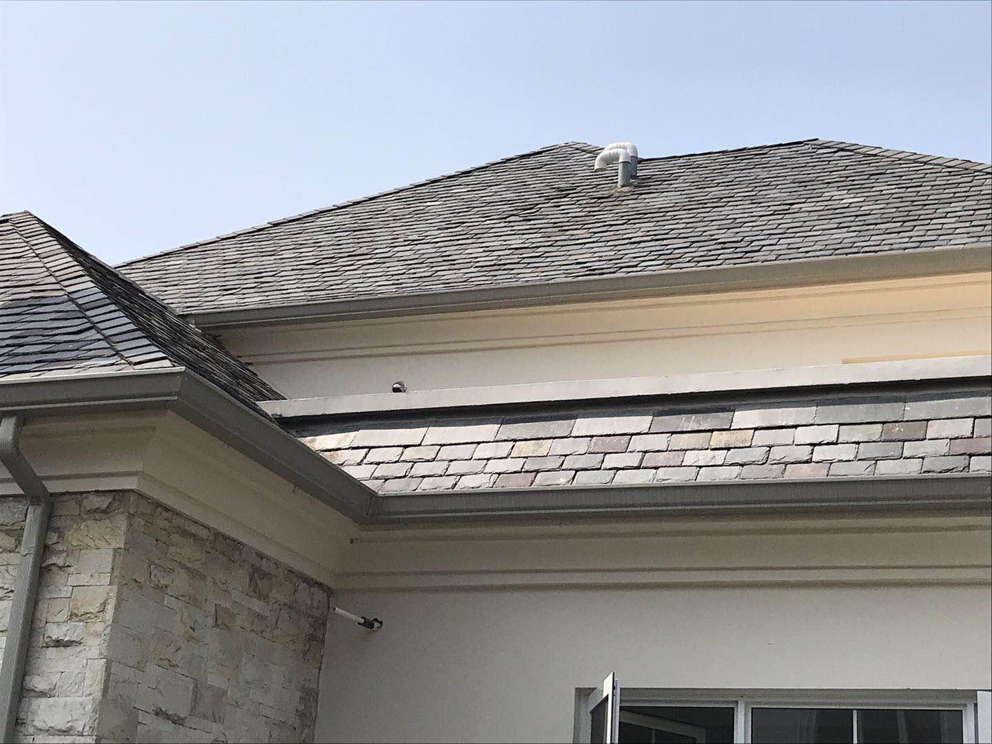 摩利科為無錫湖璽莊園別墅提供天溝落水安裝服務(wù)