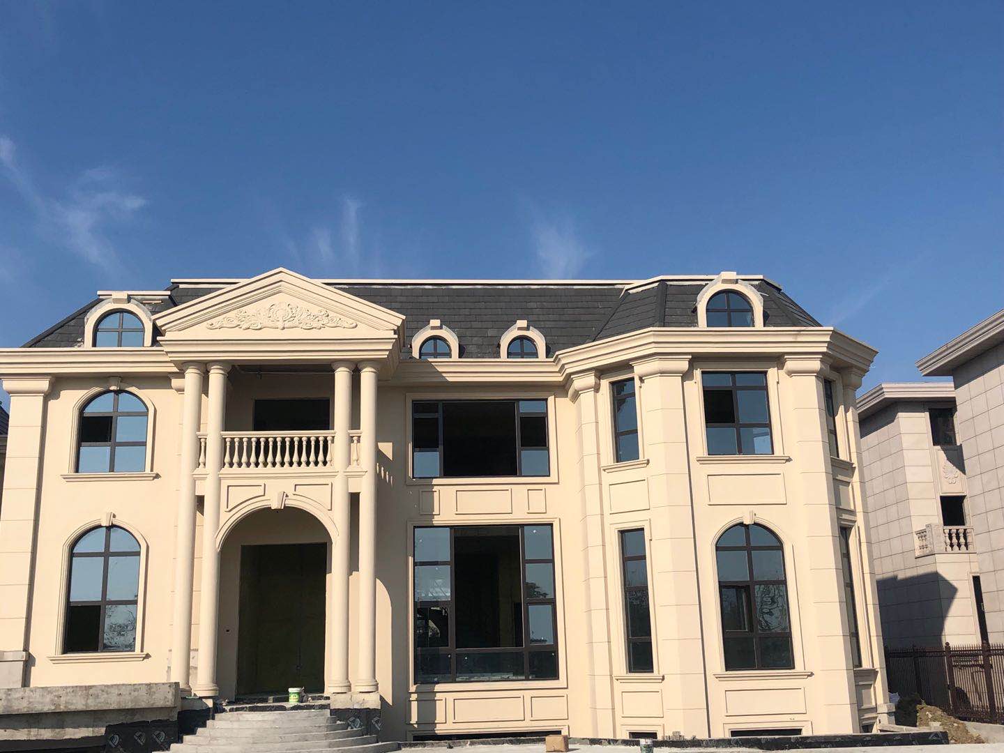 摩利科為無錫江南景園別墅提供屋面改造服務